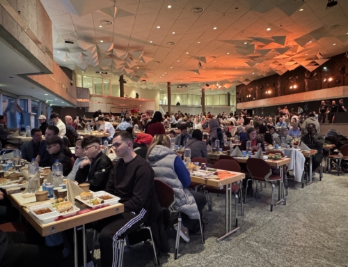 Weg für die Menschenwürde mit anschließendem Fastenbrechen